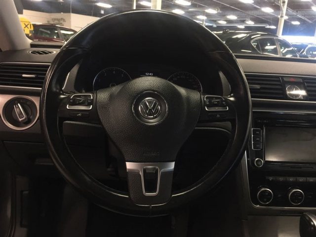 2015 Volkswagen Passat 1 8 Tsi Comfortline Auto Leather Sunroof 74k Photo 3